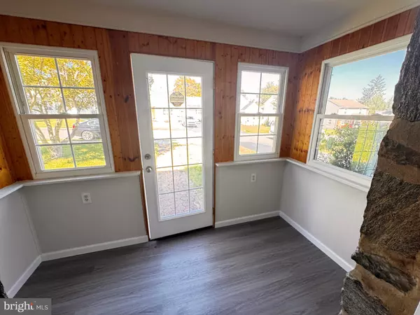 Aston, PA 19014,40 BUNTING LN