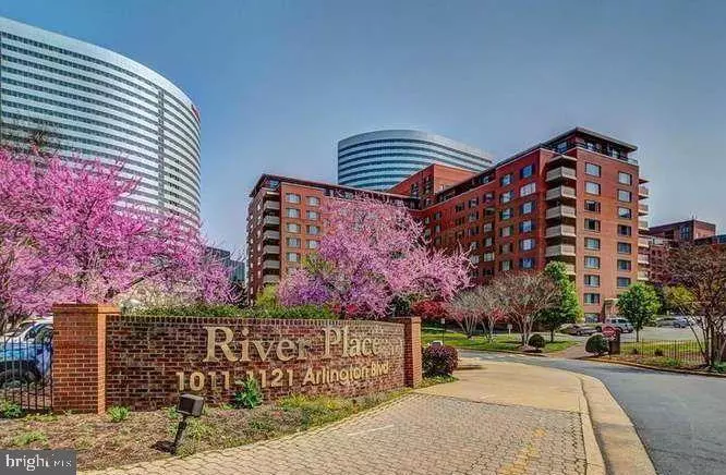 Arlington, VA 22209,1021 ARLINGTON BLVD #330