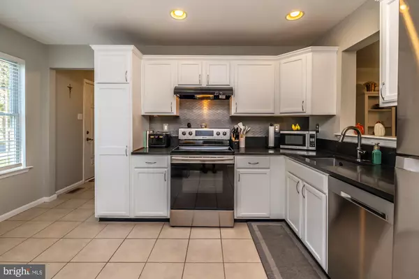 Coatesville, PA 19320,31 N HAWTHORNE RD N