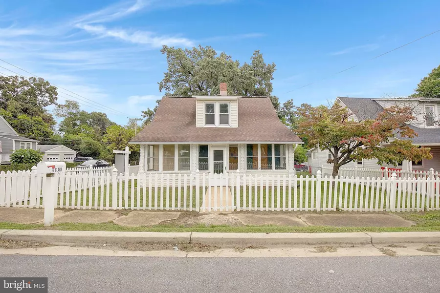 8711 CHESTNUT AVE, Bowie, MD 20720