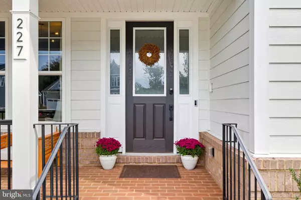 Leesburg, VA 20175,227 STOIC ST SE