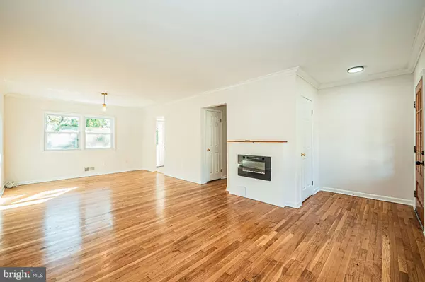 Rockville, MD 20853,4300 PARKLAND CT