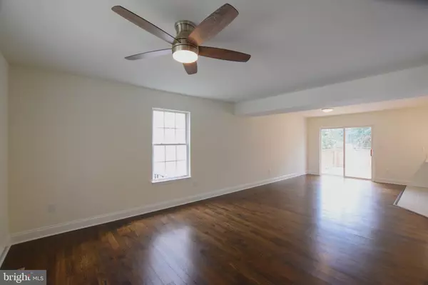 Baltimore, MD 21226,7932 E END DR