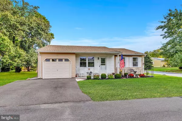 1 ORCHARD DR, Whiting, NJ 08759