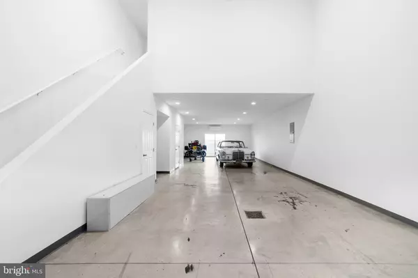 Millville, NJ 08332,195 CORSAIR DR