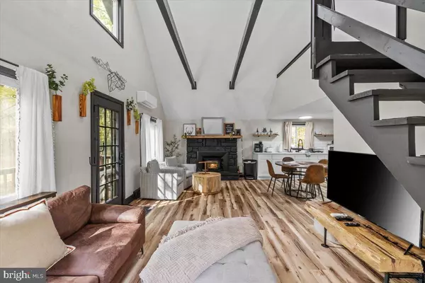 Pocono Lake, PA 18347,161 TOWANDA TRL