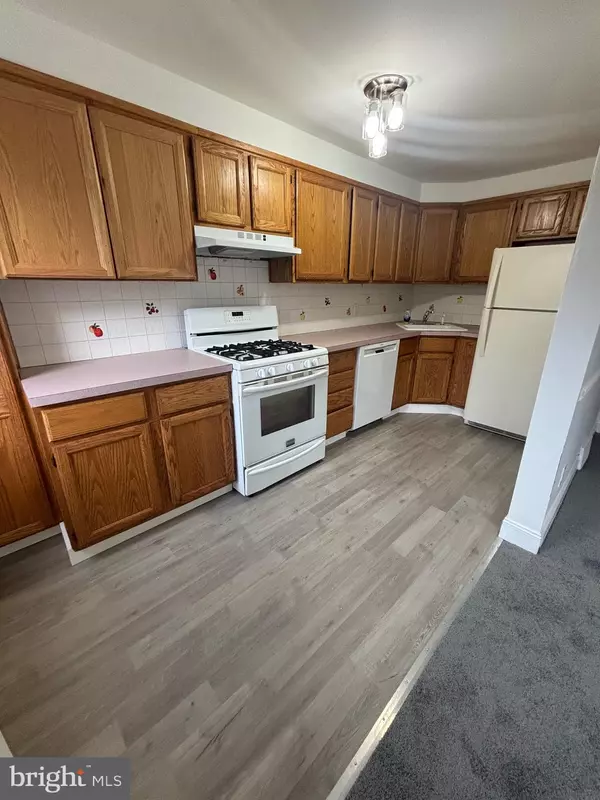 Upper Darby, PA 19082,2287 S HARWOOD AVE