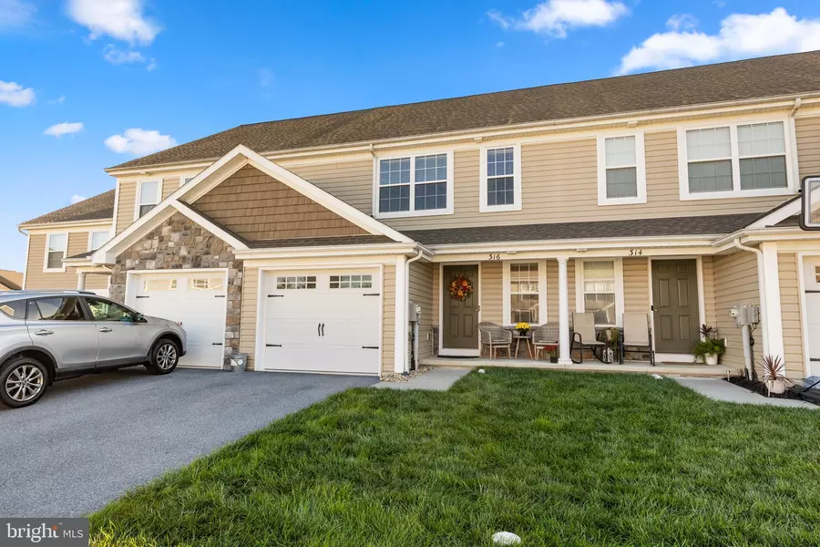 316 CEDAR HOLW, Manheim, PA 17545