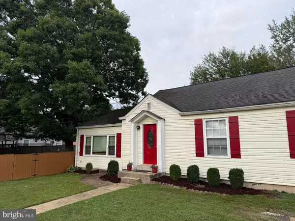 Falls Church, VA 22043,2112 PIMMIT DR