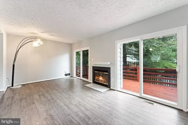 Gaithersburg, MD 20879,11111 WEATHERBURN PL