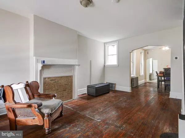 Philadelphia, PA 19131,5215 MASTER ST