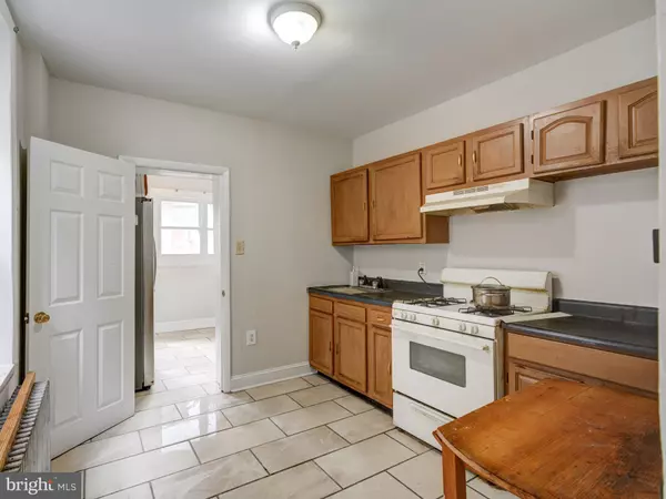 Philadelphia, PA 19131,5215 MASTER ST