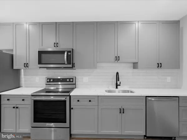 2617 N CALVERT ST, Baltimore, MD 21218