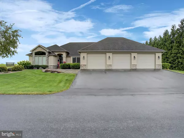 Chambersburg, PA 17202,3512 FOX HILL DR