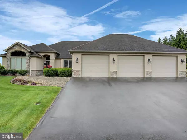 Chambersburg, PA 17202,3512 FOX HILL DR