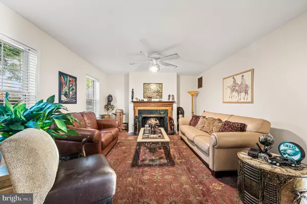 Philadelphia, PA 19126,728 KENILWORTH AVE