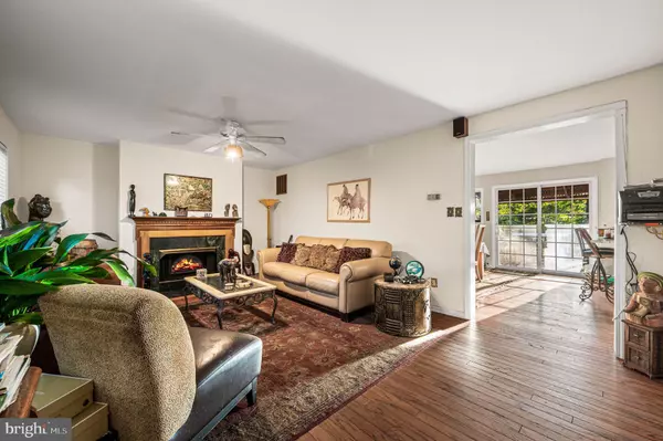 Philadelphia, PA 19126,728 KENILWORTH AVE