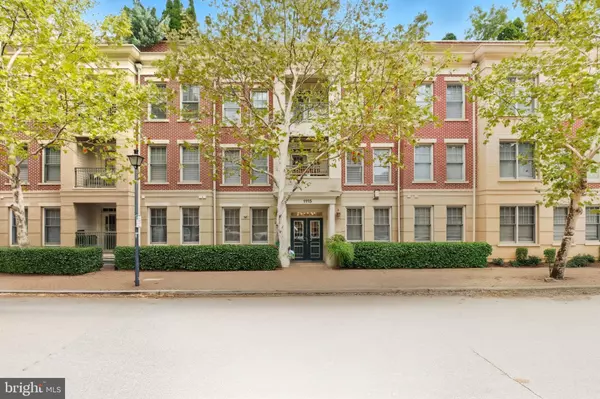 1115 CAMERON ST #215, Alexandria, VA 22314