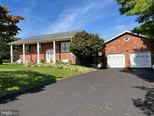 342 LANDIS RD, Hagerstown, MD 21740