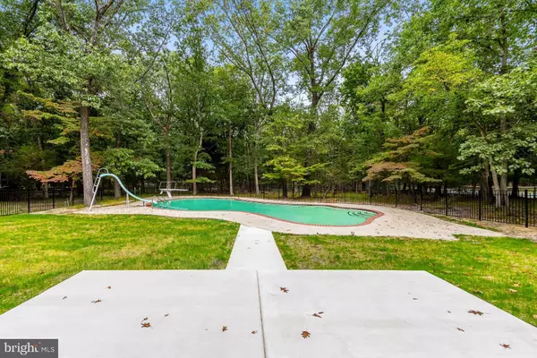 Medford, NJ 08055,40 E CENTENNIAL DR