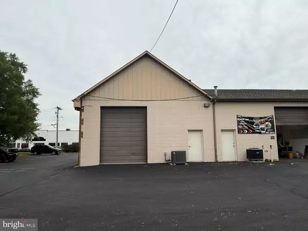Manassas, VA 20110,8649 PHOENIX DR