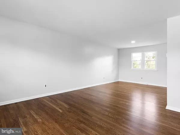 Newark, DE 19711,17 COOK RD