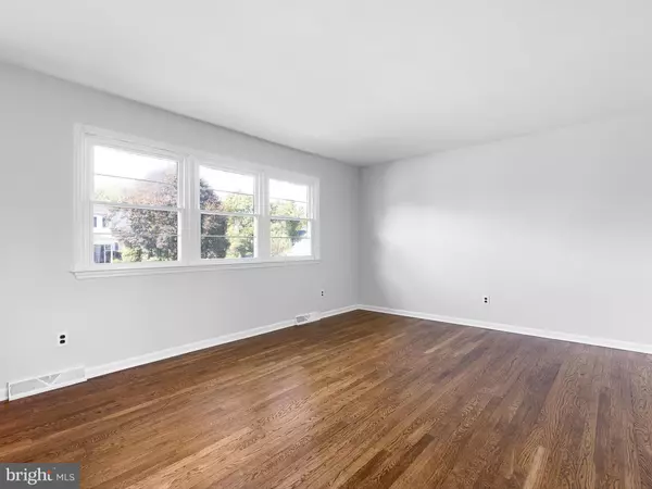 Newark, DE 19711,17 COOK RD