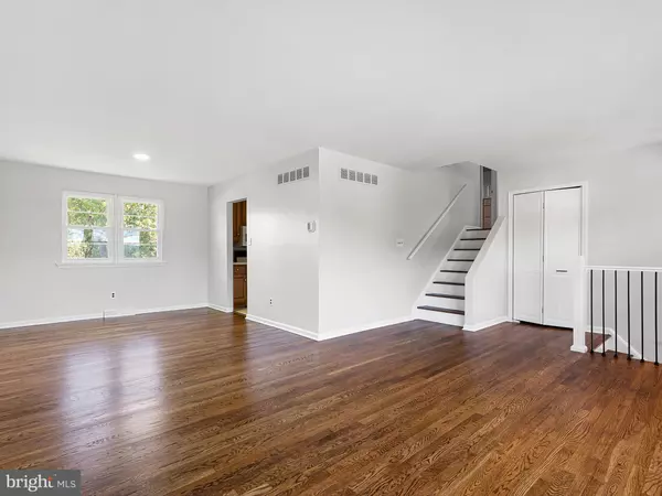 Newark, DE 19711,17 COOK RD