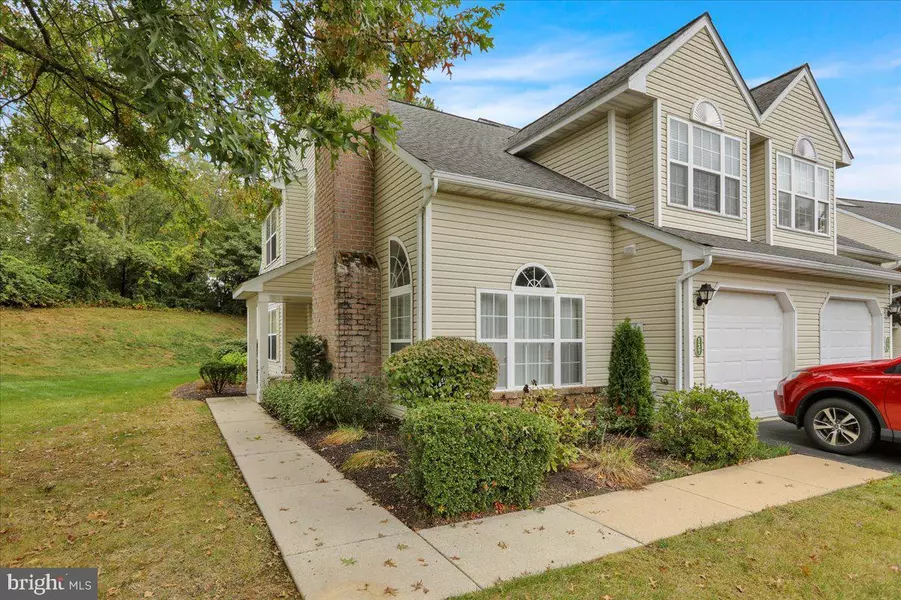 137 HICKORY LN, Reading, PA 19610