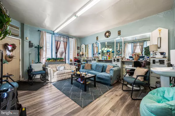 Philadelphia, PA 19148,614 JOHNSTON ST