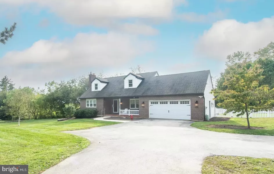 3294 MANOR RD, Coatesville, PA 19320