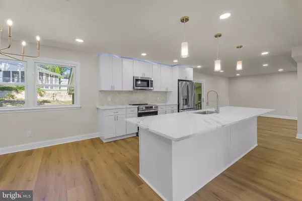 Newark, DE 19711,4 HARKNESS CT
