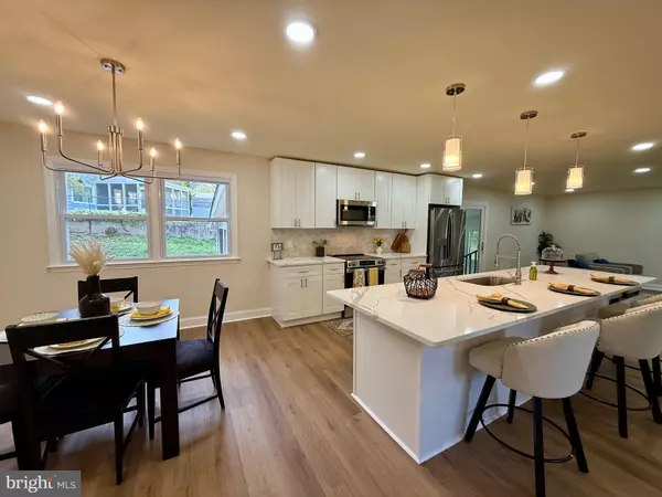 Newark, DE 19711,4 HARKNESS CT