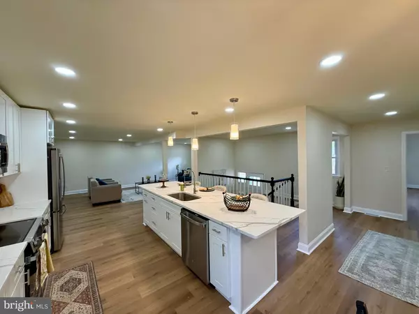 Newark, DE 19711,4 HARKNESS CT