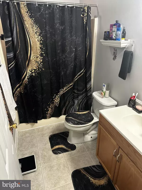Camp Hill, PA 17011,2101 CEDAR RUN DR #307