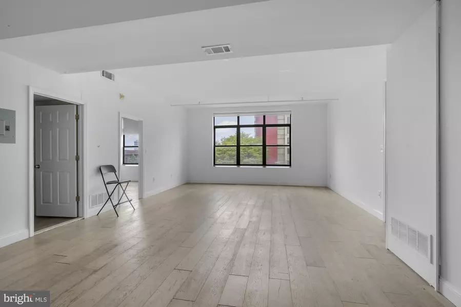 301-23 SPRING GARDEN ST #3B, Philadelphia, PA 19123
