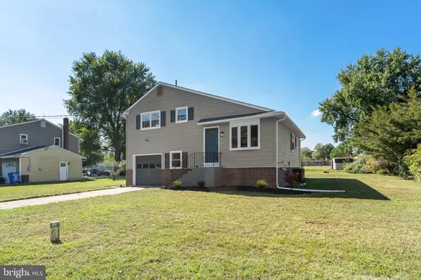 Shamong, NJ 08088,18 MANITOBA TRL