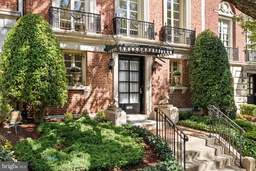 2125 BANCROFT PL NW, Washington, DC 20008
