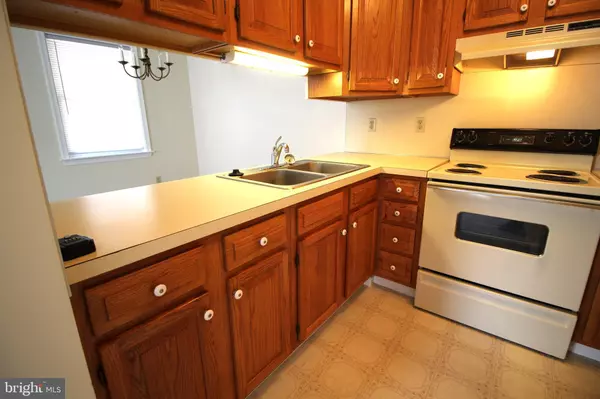 Stevens, PA 17578,6 CARDINAL DR #8