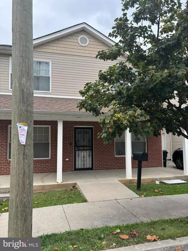 Chester, PA 19013,2002 W 3RD ST