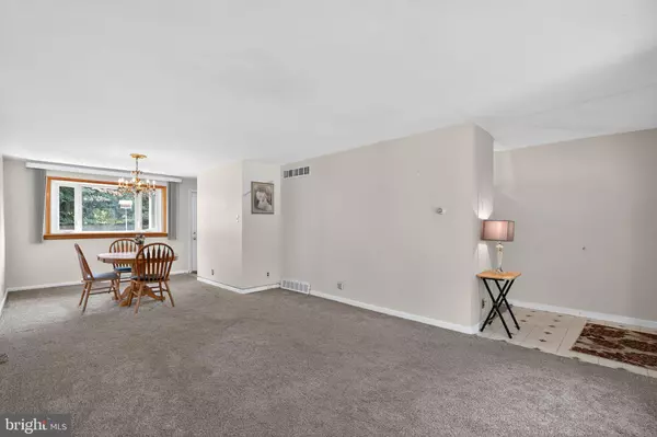 Philadelphia, PA 19115,9703 NORTHEAST AVE