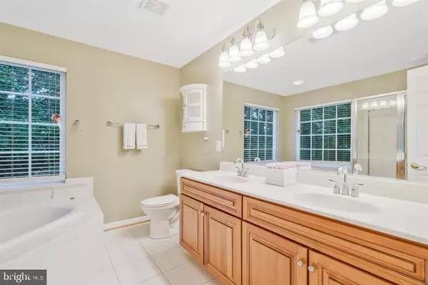 Fairfax, VA 22030,4541 MONMOUTH ST