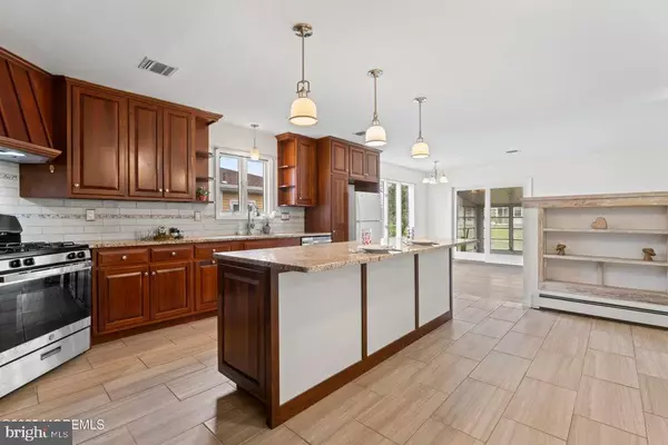 Toms River, NJ 08757,7 PUERTO VALLARTA ST