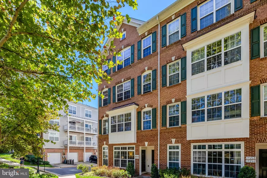 19272 KOSLOWSKI SQ, Leesburg, VA 20176