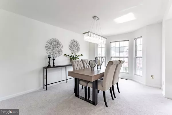 Fairfax, VA 22033,4828 HERON NECK LN