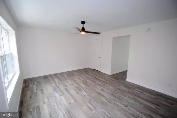 Moorestown, NJ 08057,119--121 W 3RD ST