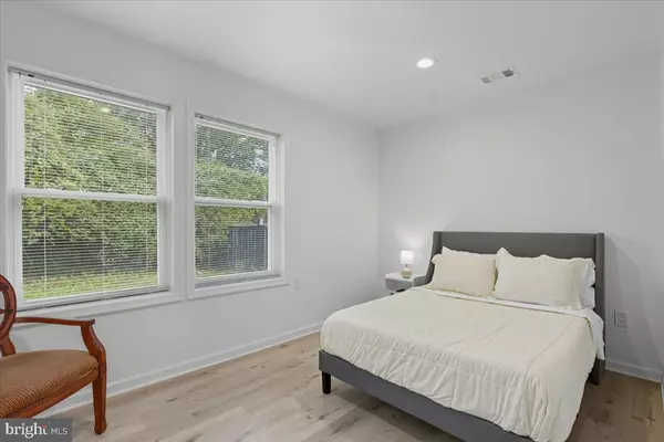 Springfield, VA 22151,5206 GILPIN DR