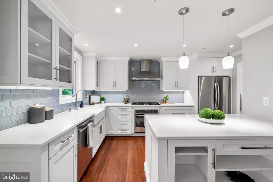 254 ROBERT ST, Baltimore, MD 21217