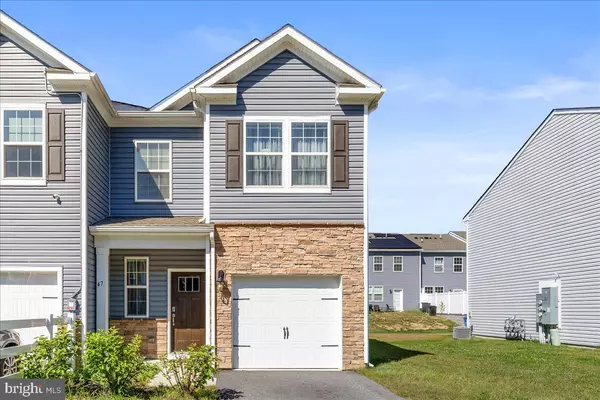 Burlington, NJ 08016,47 PEREGRINE WAY