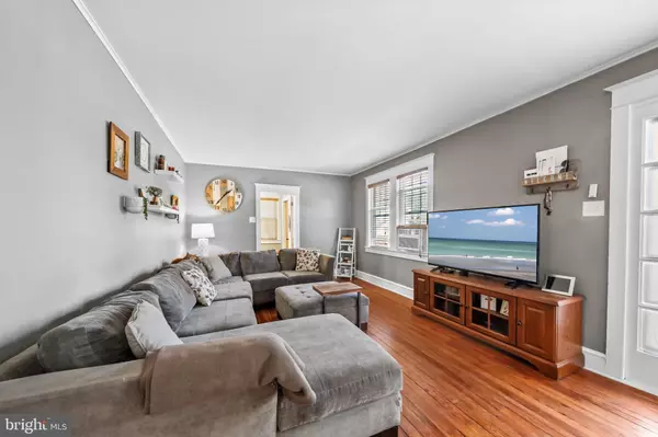 Mount Ephraim, NJ 08059,239 NORTHMONT AVE